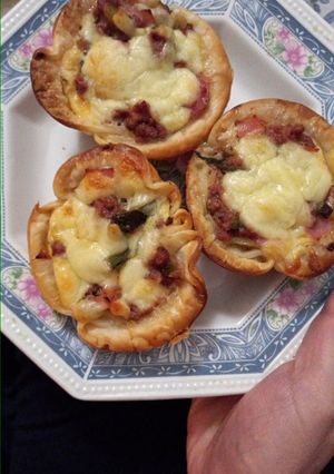 Una foto de Tapas de empanadas 👉 mini tarteletas.
