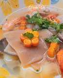 Súp bánh phồng tôm nấu sườn