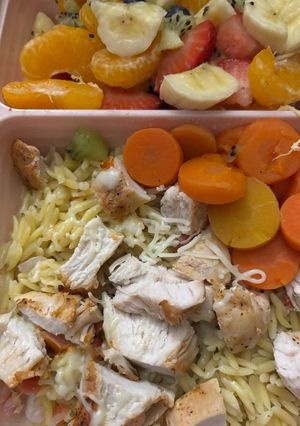 A picture of Grilled Chicken Orzo Fiesta Bento box.