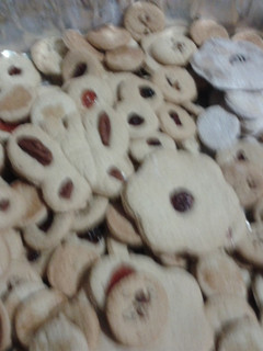 Una foto de Galletas de nuez y arándanos