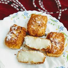 A picture of Fried Milk Spanish Dessert.