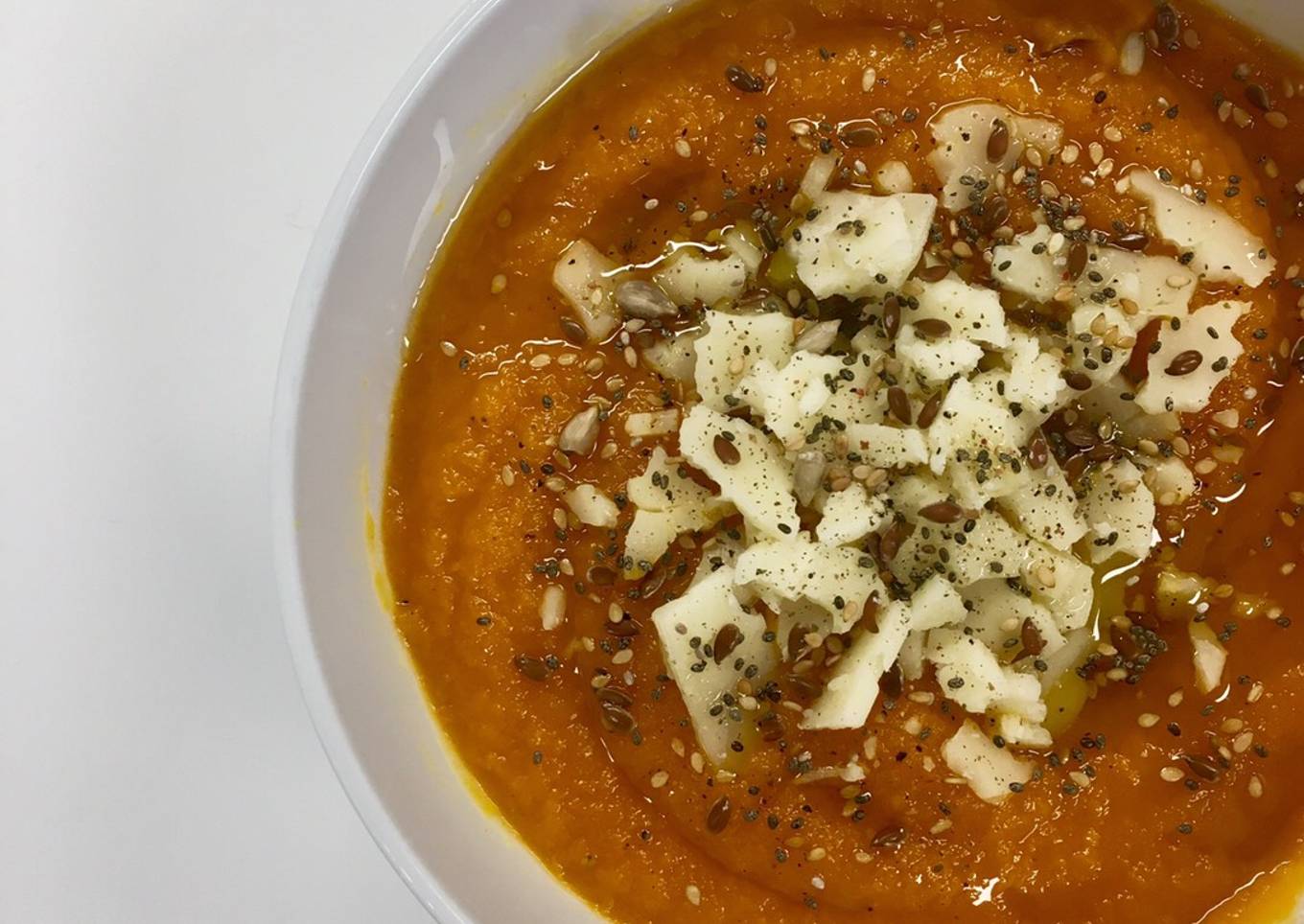 Crema de zanahorias y calabaza asadas con queso Havarti ๐ฅ๐ง