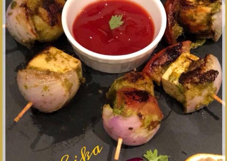 Hariyali Paneer Tikka Bites