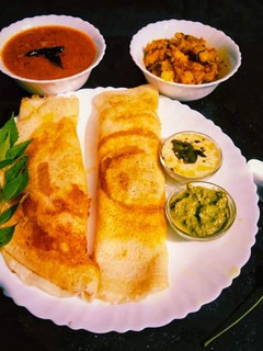 रवा डोसा (Rava dosa recipe in hindi) रेसिपी मुख्य फोटो