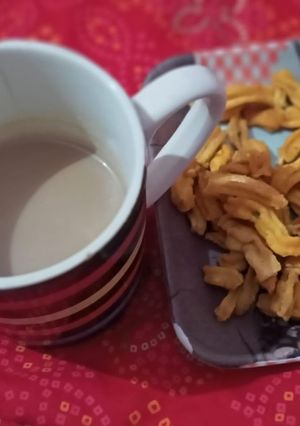 गुड़ की चाय(Gud ki Chai recipe in Hindi) रेसिपी मुख्य फोटो