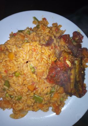 A picture of Jollof rice.
