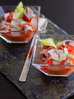 Una foto de Bloody Mary de cuchara, de Carme Ruscalleda