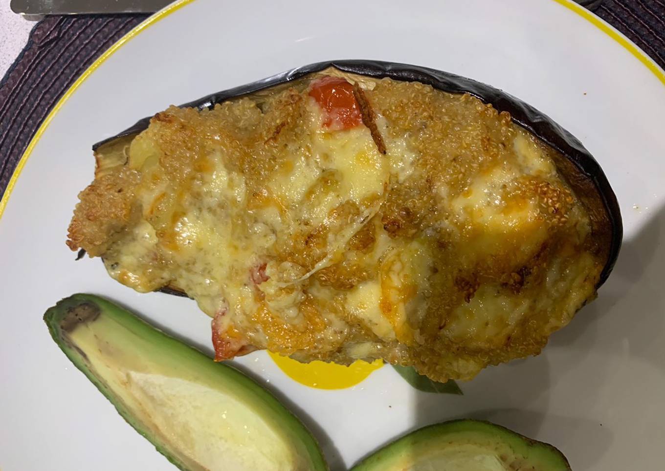 Berenjenas rellenas con quinoa al horno