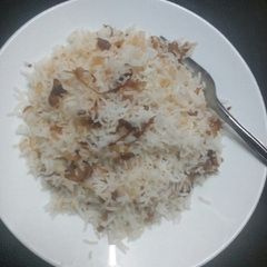 A picture of Onion rice.
