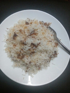 A picture of Onion rice.