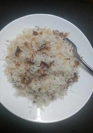 A picture of Onion rice.