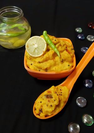 A picture of Jimykand ki chutney / yam dip.