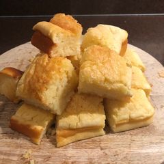 A picture of Cornbread.