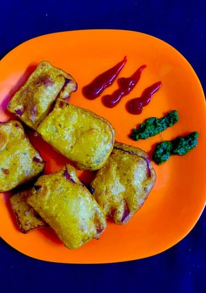 A picture of Bread Pakoda.