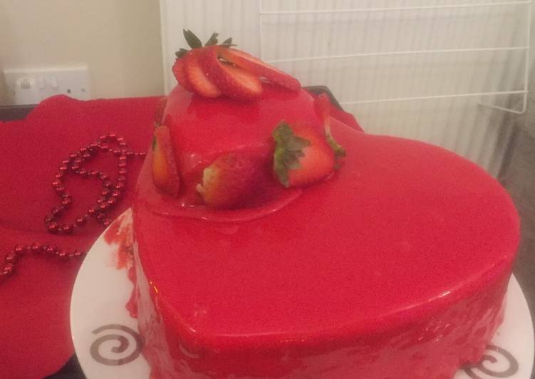 كعكة عيد ميلاد زوجي بالمقادير والتفاصيل