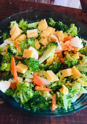 Una foto de Ensalada de brócoli