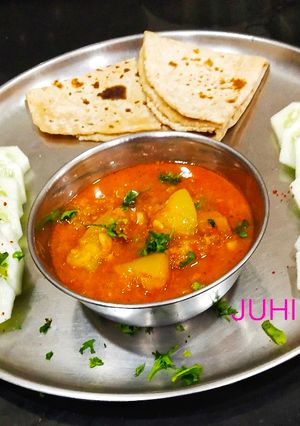 A picture of Bottle Gourd Curry.