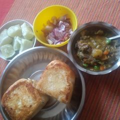 A picture of Pao bhaji.