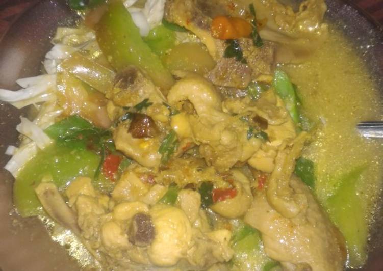 Tongseng ayam Debm ala riy