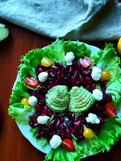 Une photo de Salade haricot - avocat