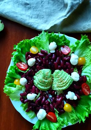 Une photo de Salade haricot - avocat