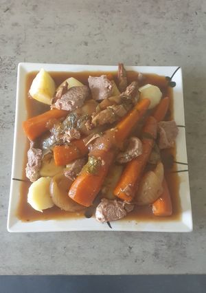 A picture of Lamb Chops Chives Irish Stew.