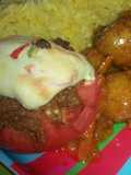 Tomates Rellenos y Papitas Cambray Salteadas