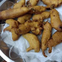 A picture of Hot Mirchi bajji.