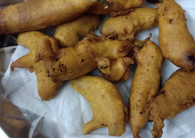 Steps to Prepare Award-winning Hot Mirchi bajji