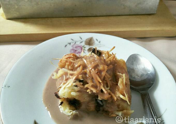 Resep #29 Bread Pudding with chocomilk sauce yang Enak Enak Banget