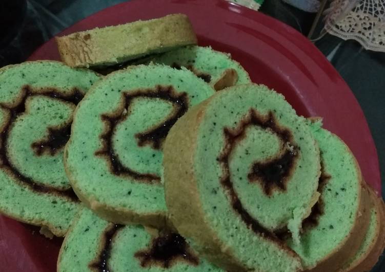 Bolu gulung ekonomis oreo