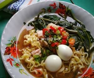 Resep Mudah Mie Kangkung Nikmat Lezat