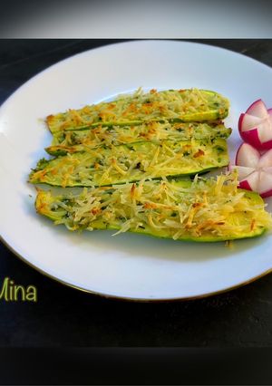 عکسی از دستور کدو گریل شده با سیر و پارمزان