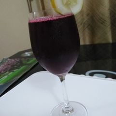 A picture of Zobo.
