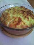 Souflé de coliflor sobre patatas poché al aroma de romero