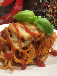 Spagetti paplan alatt sült hús recept fotója