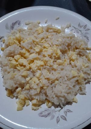 Una foto de Arroz frito, fácil, muy fácil
