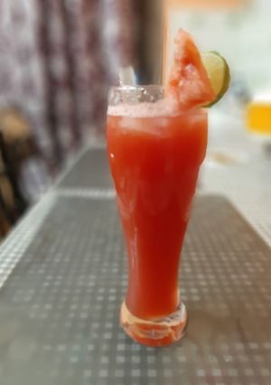 তরমুজ লেমনেড (watermelon lemonade recipe in Bengali) রেসিপির প্রধান ছবি