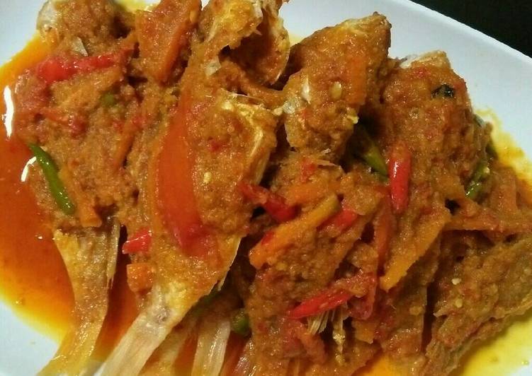 Resep Acar Ikan Krisi Bumbu Kuning oleh khusnul mutmainah