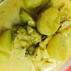 A picture of Chicken Curry for break fasting.