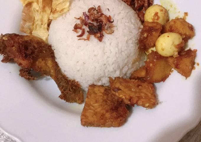 Nasi gurih/lemak praktis