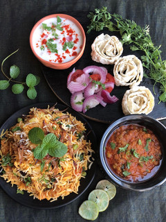 વેજ ભાજી બિરયાની (Veg Bhaji Biryani Recipe In Gujarati) રેસીપી મુખ્ય ફોટો
