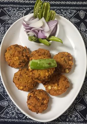 A picture of Mint chana dal kabab.