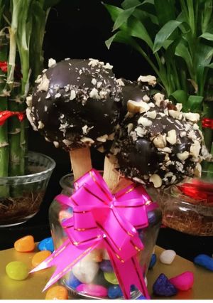 વોલનટ્સ પોપ્સ (Walnut Pops Recipe in Gujarati) રેસીપી મુખ્ય ફોટો