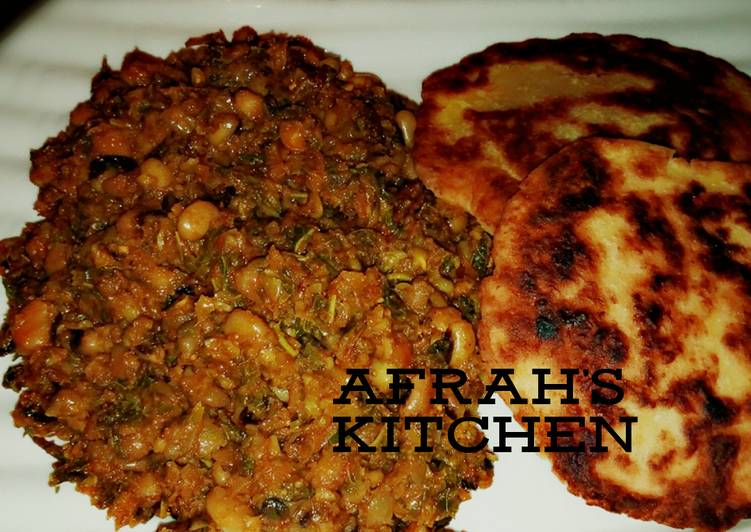 Recipe of Favorite Beans porridge with butter chapati
