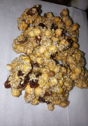 Foto resep Ampyang kacang Arab, kismis wijen