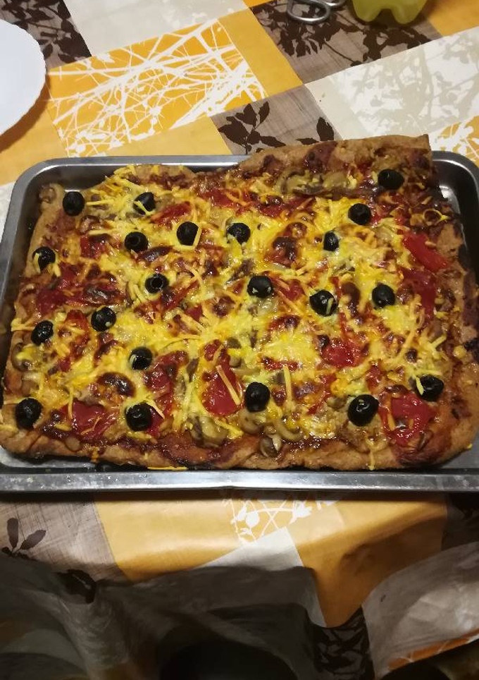 Una foto de Pizza integral apta para diabéticos (en la panificadora)