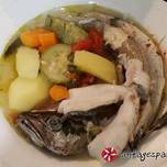 Θρεπτική σούπα με φρέσκο μπακαλιάρο και λαχανικά