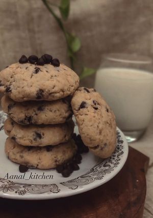 A picture of Chocolate Chip cookie.