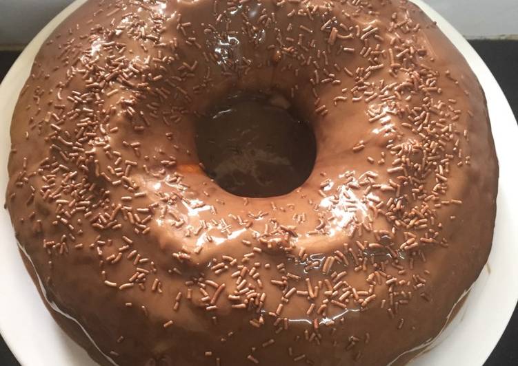 Bolo de Cenoura com Ganache de chocolate
